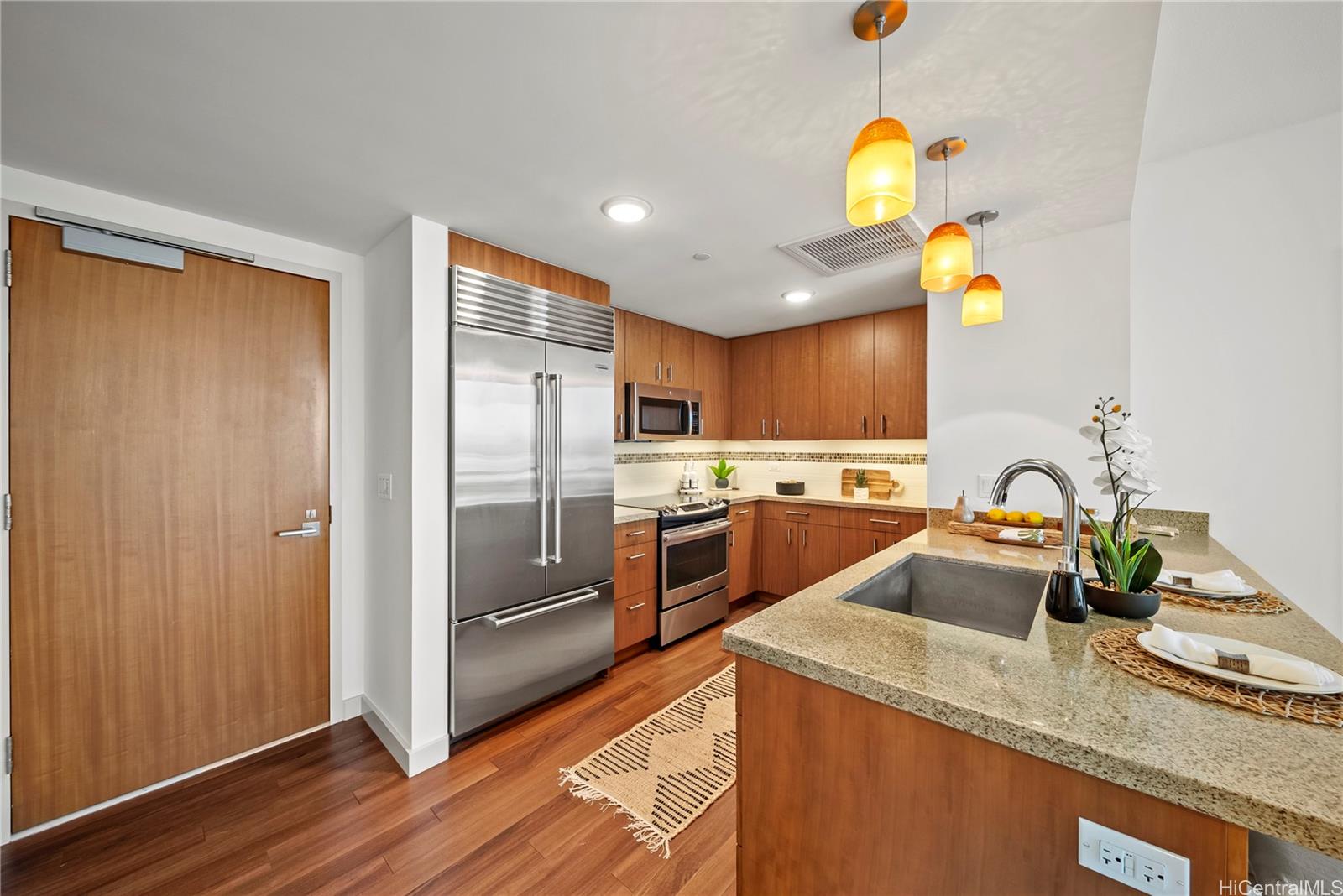 Keauhou Place condo # 4108, Honolulu, Hawaii - photo 8 of 25