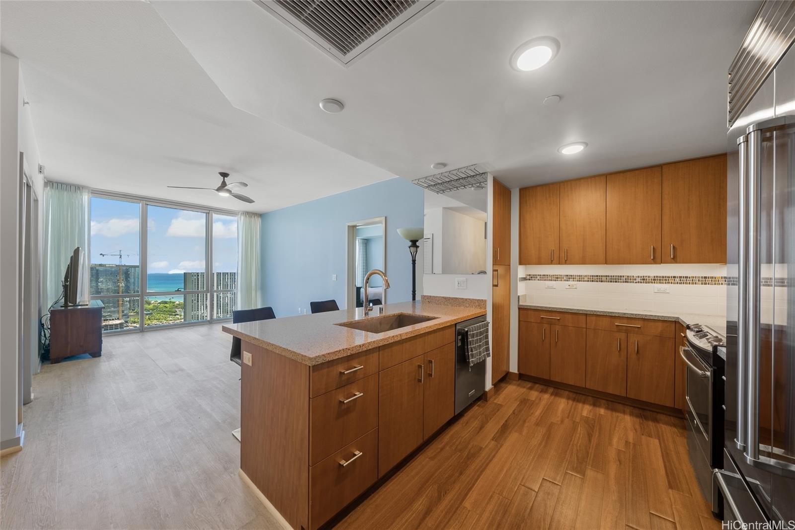 Keauhou Place condo # 4202, Honolulu, Hawaii - photo 2 of 22