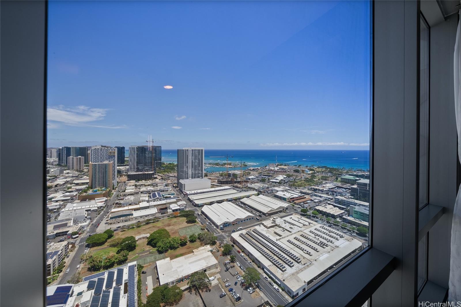 Keauhou Place condo # 4202, Honolulu, Hawaii - photo 11 of 22