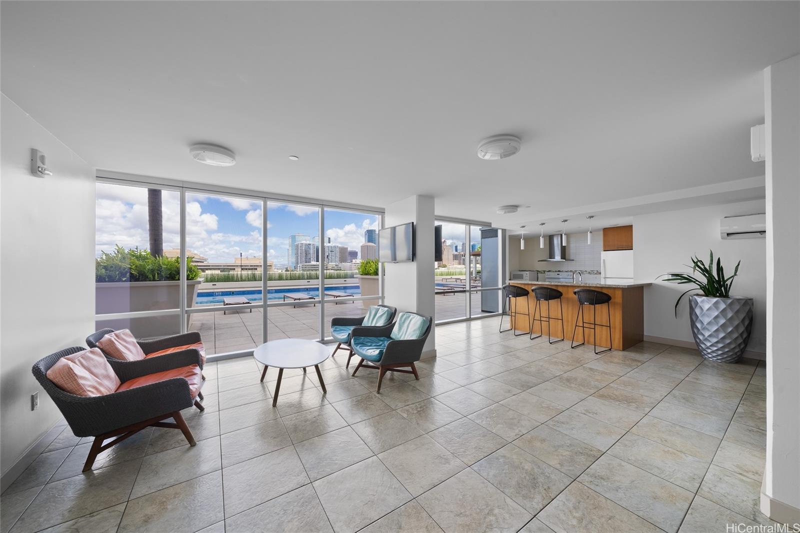 Keauhou Place condo # 4202, Honolulu, Hawaii - photo 17 of 22