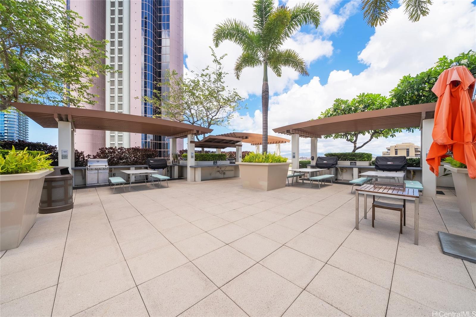 Keauhou Place condo # 4202, Honolulu, Hawaii - photo 21 of 22