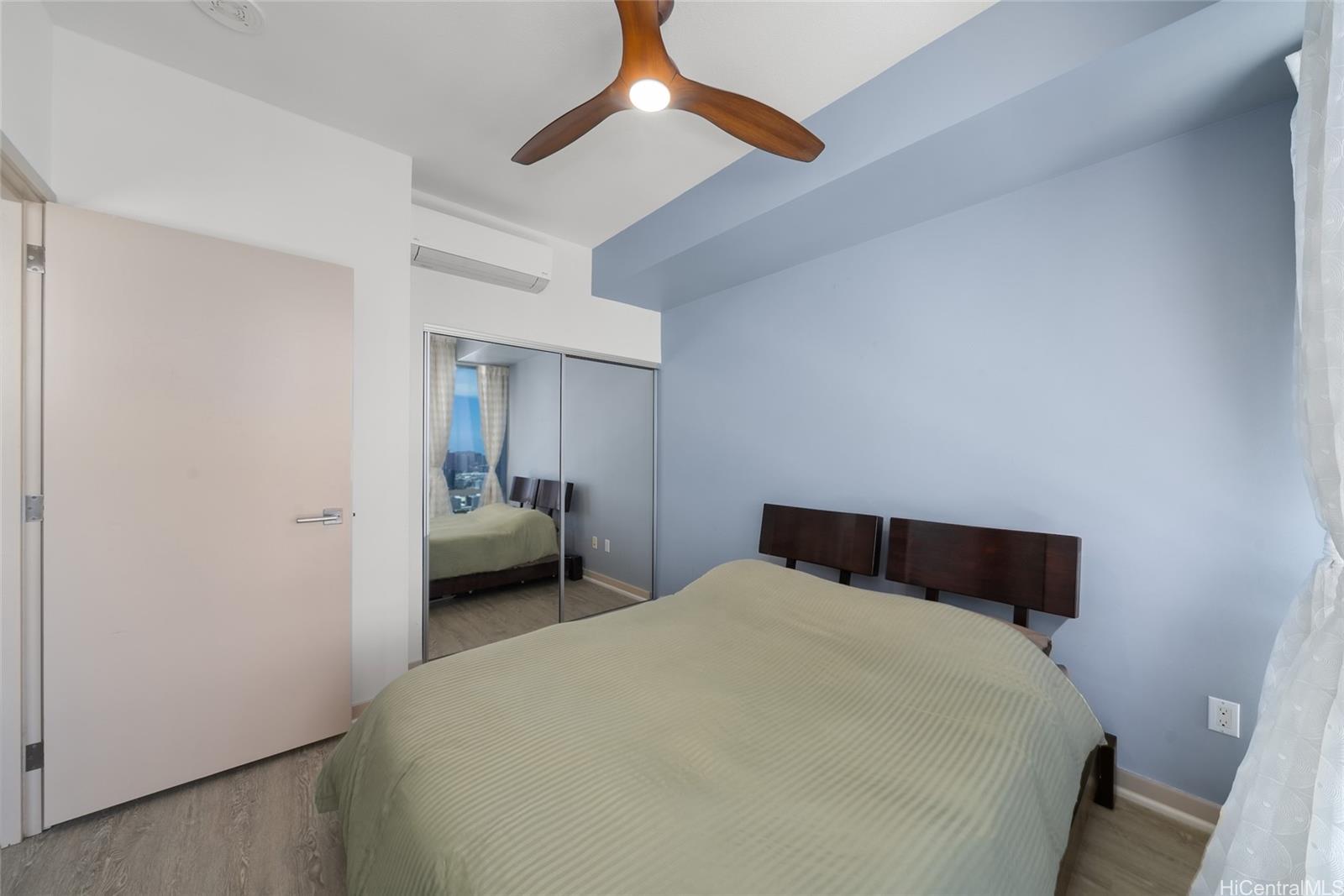 Keauhou Place condo # 4202, Honolulu, Hawaii - photo 7 of 22