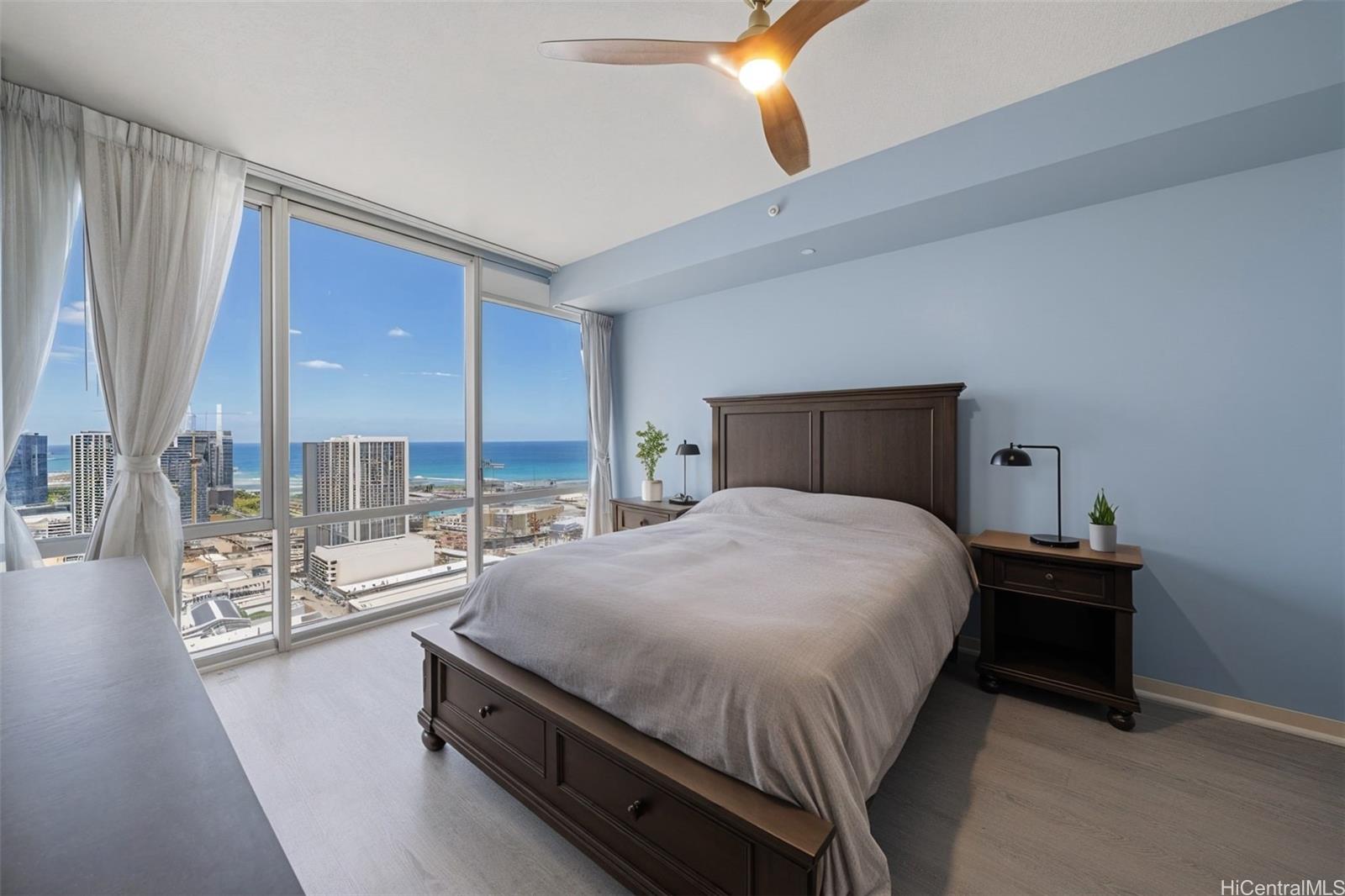 Keauhou Place condo # 4202, Honolulu, Hawaii - photo 9 of 22