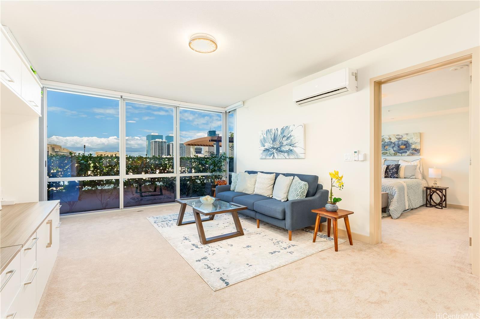 Keauhou Place condo # 807, Honolulu, Hawaii - photo 3 of 25