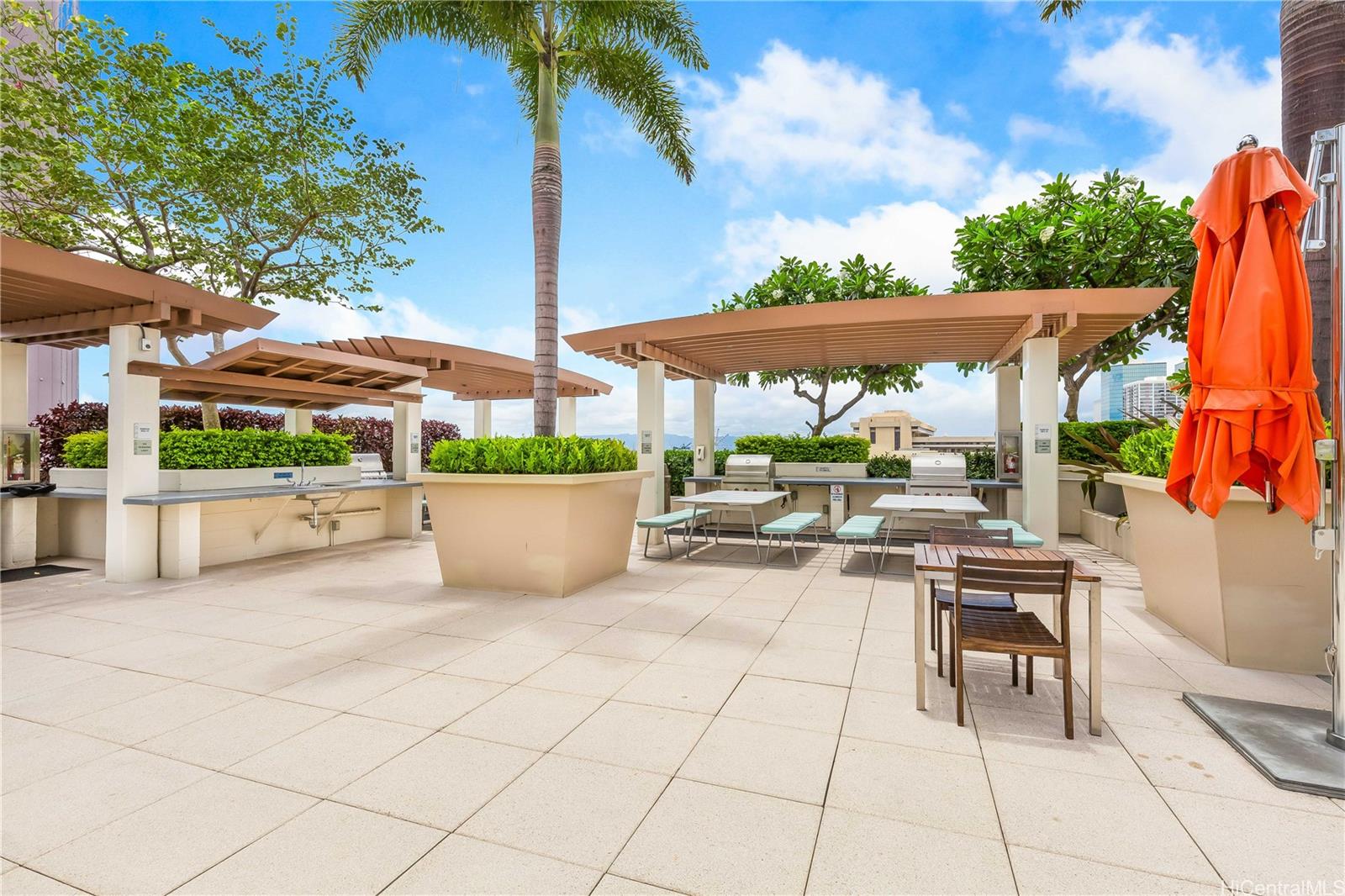 Keauhou Place condo # 807, Honolulu, Hawaii - photo 25 of 25