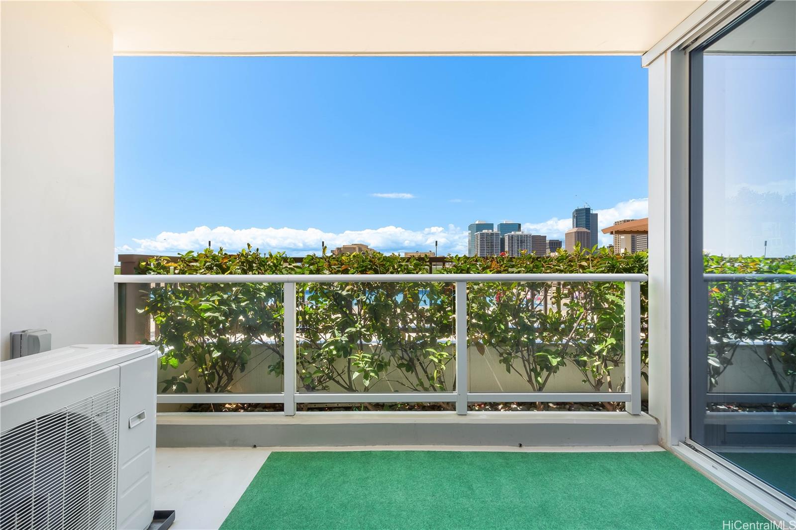 Keauhou Place condo # 807, Honolulu, Hawaii - photo 15 of 25