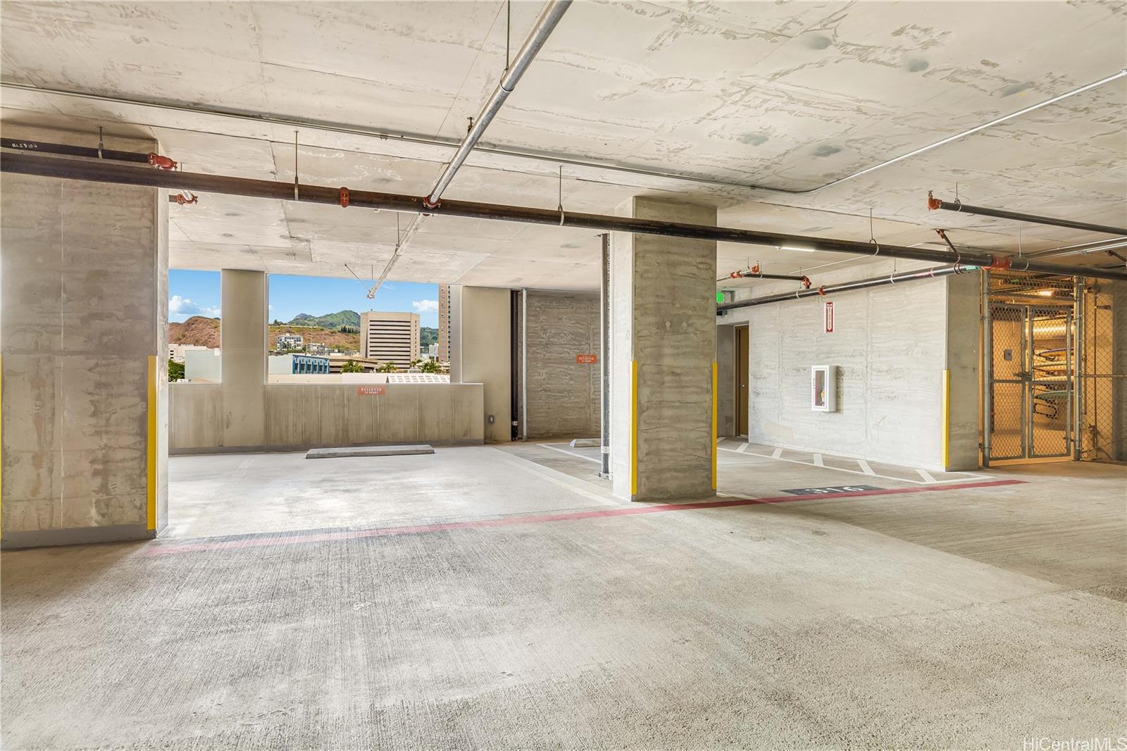 Keauhou Place condo # 807, Honolulu, Hawaii - photo 17 of 25