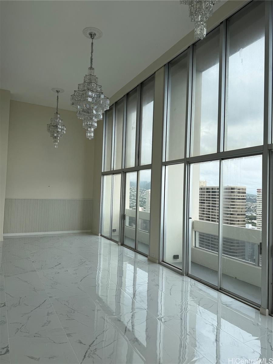 555 University Ave Honolulu - Rental - photo 10 of 21