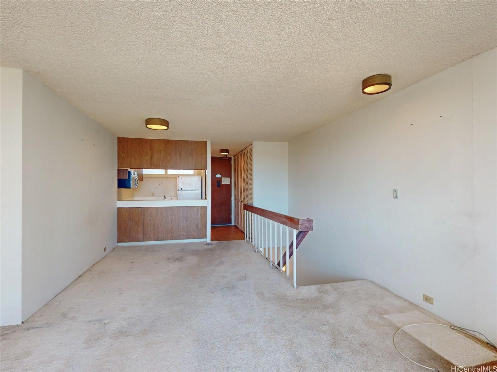 Ala Wai Plaza Skyrise condo # 1205, Honolulu, Hawaii - photo 4 of 14