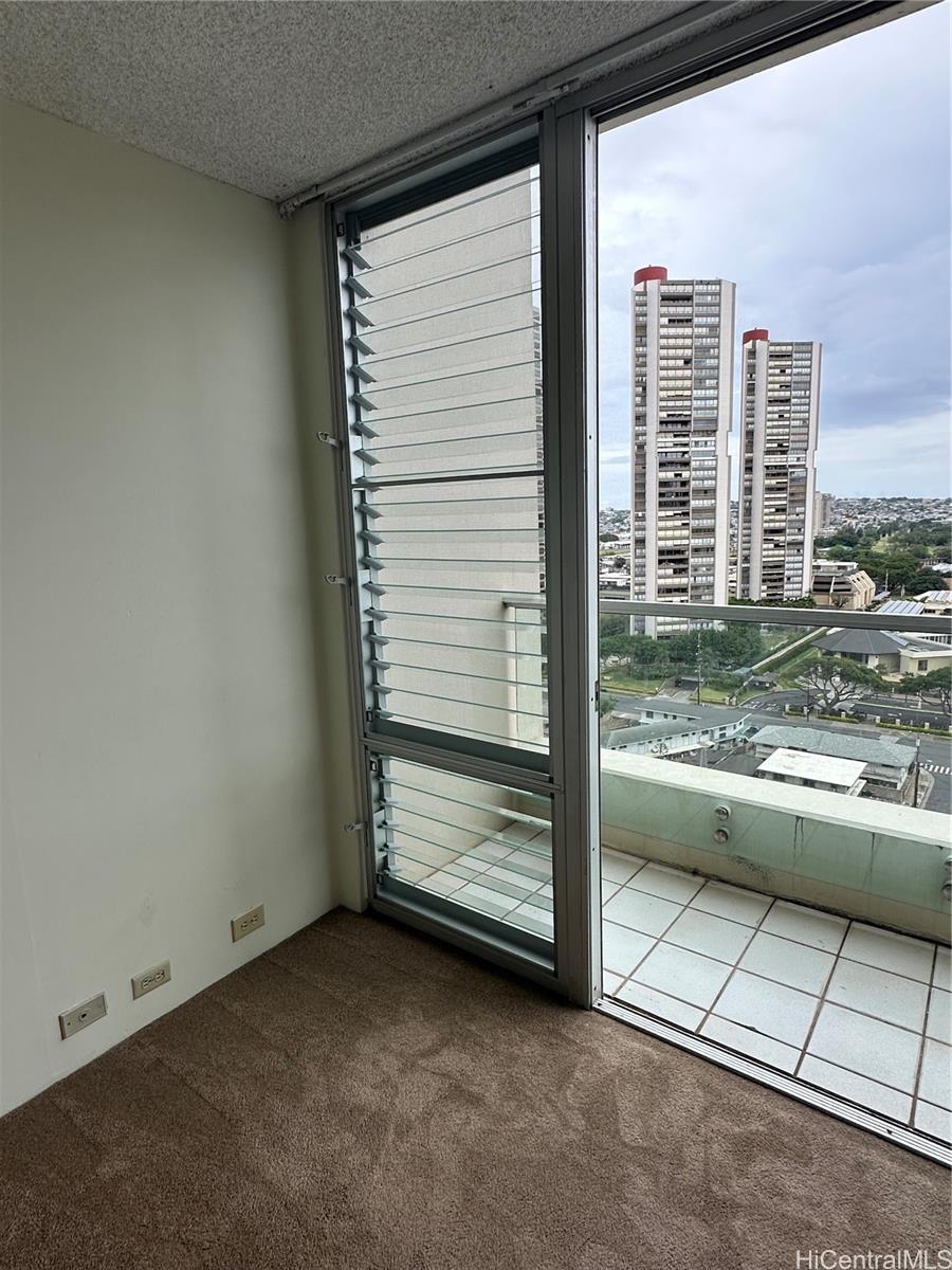 Ala Wai Plaza Skyrise condo # 1706, Honolulu, Hawaii - photo 12 of 16