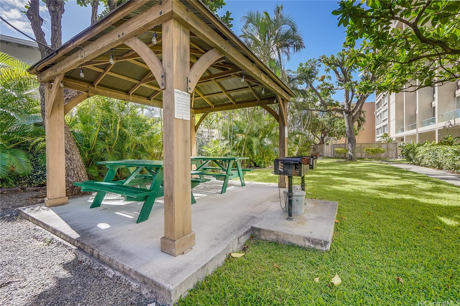 Ala Wai Plaza Skyrise condo # 1706, Honolulu, Hawaii - photo 14 of 16