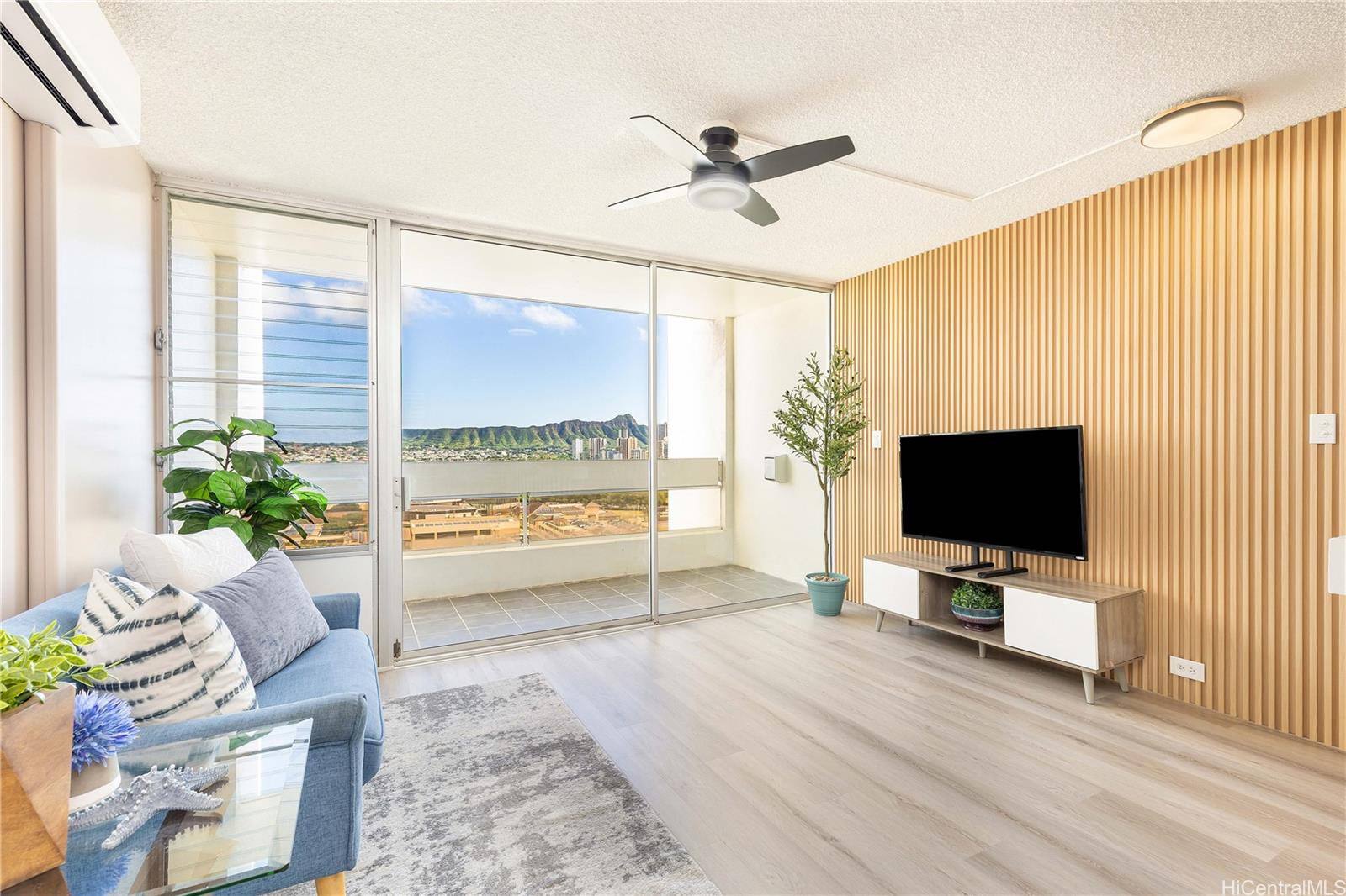 Ala Wai Plaza Skyrise condo # 1904, Honolulu, Hawaii - photo 2 of 25