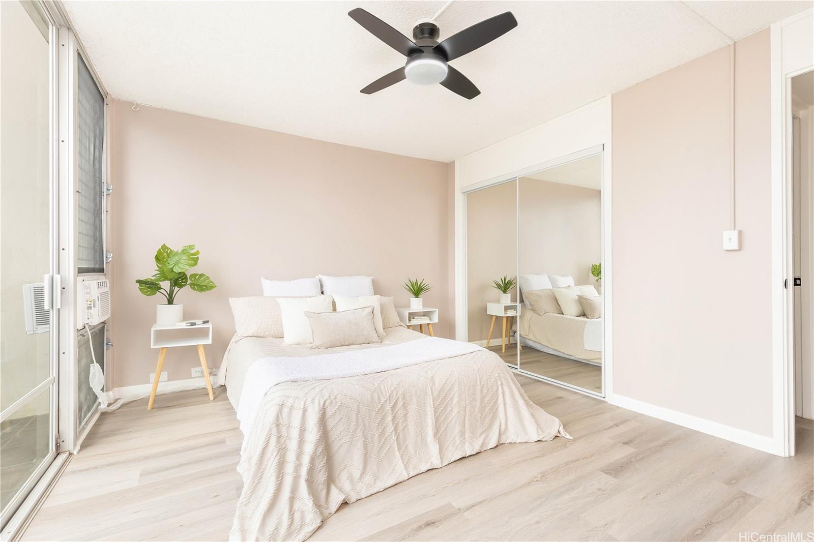 Ala Wai Plaza Skyrise condo # 1904, Honolulu, Hawaii - photo 12 of 25