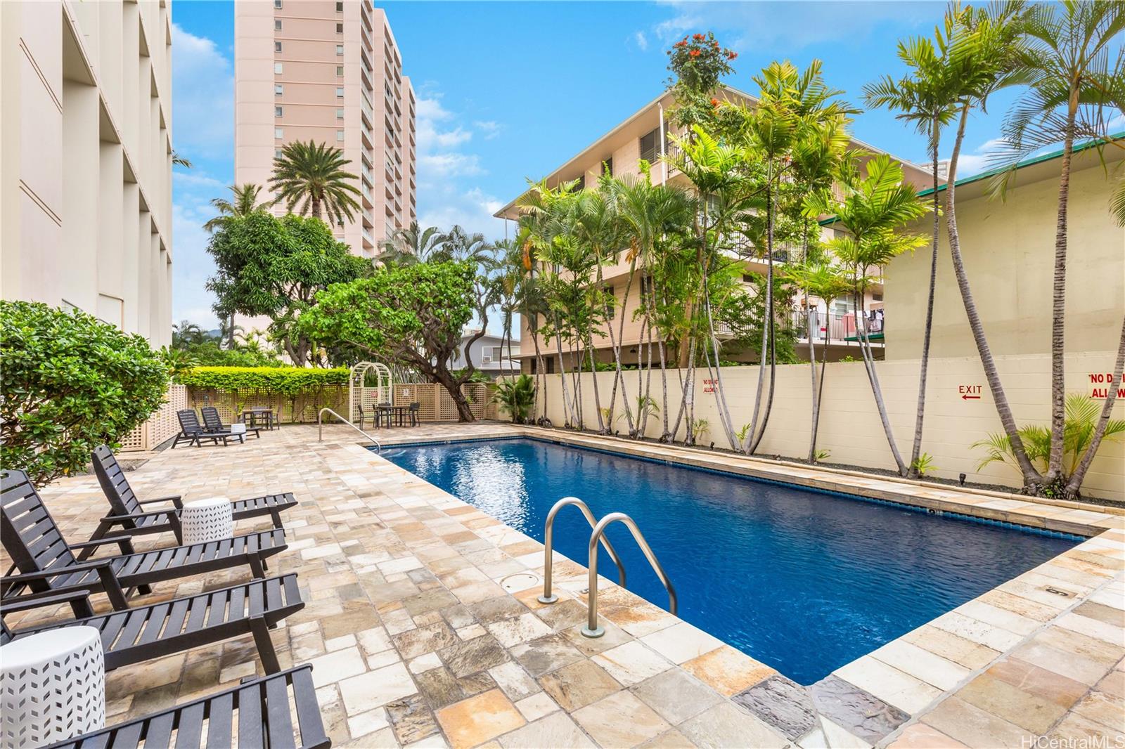 Ala Wai Plaza Skyrise condo # 1904, Honolulu, Hawaii - photo 20 of 25