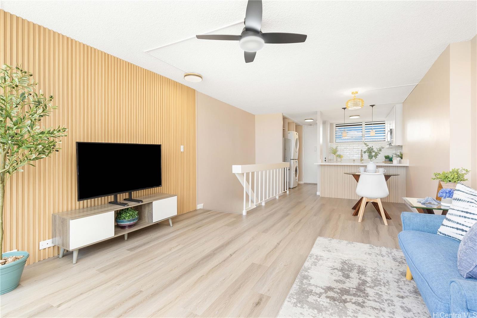 Ala Wai Plaza Skyrise condo # 1904, Honolulu, Hawaii - photo 3 of 25