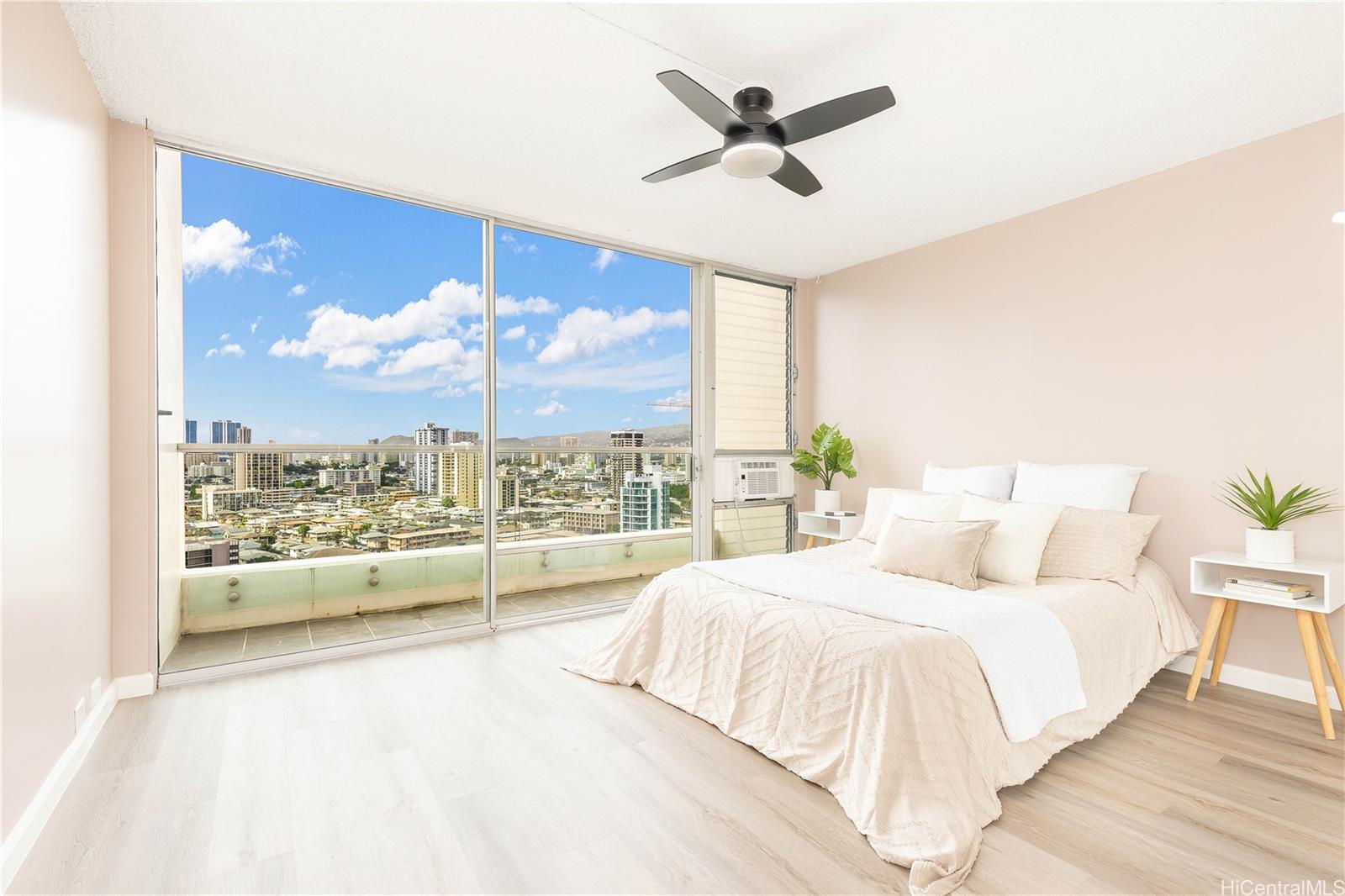 Ala Wai Plaza Skyrise condo # 1904, Honolulu, Hawaii - photo 10 of 25