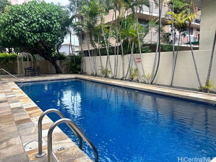 555 University Ave Honolulu - Rental - photo 11 of 13