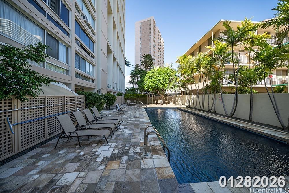 555 University Ave Honolulu - Rental - photo 17 of 18