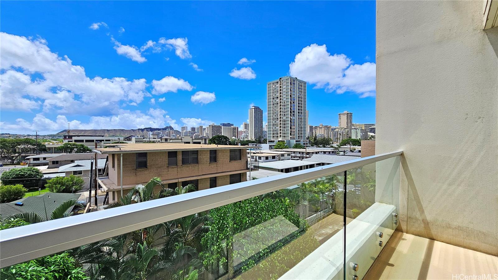 Ala Wai Plaza Skyrise condo # 403, Honolulu, Hawaii - photo 17 of 22