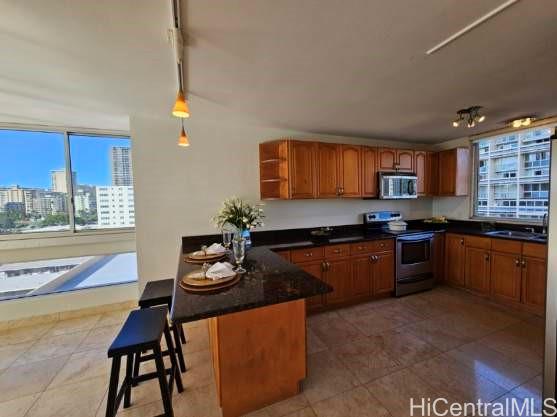 Ala Wai Plaza Skyrise condo # 800, Honolulu, Hawaii - photo 5 of 20