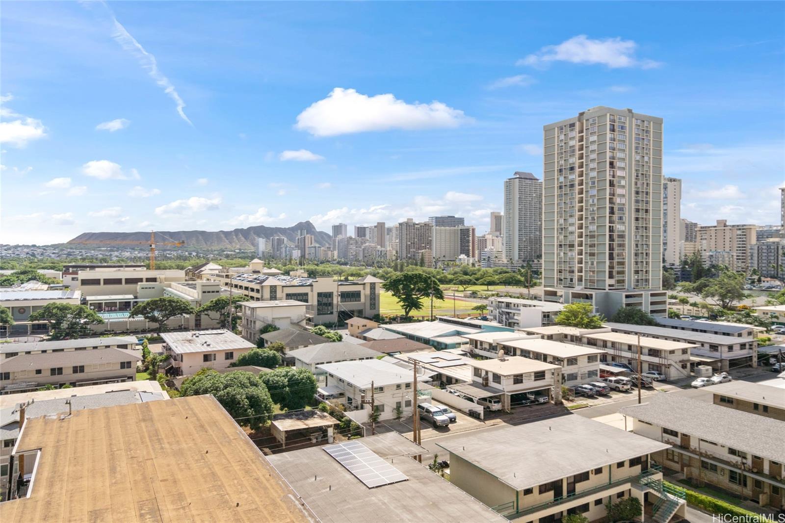 Ala Wai Plaza Skyrise condo # 901, Honolulu, Hawaii - photo 10 of 19