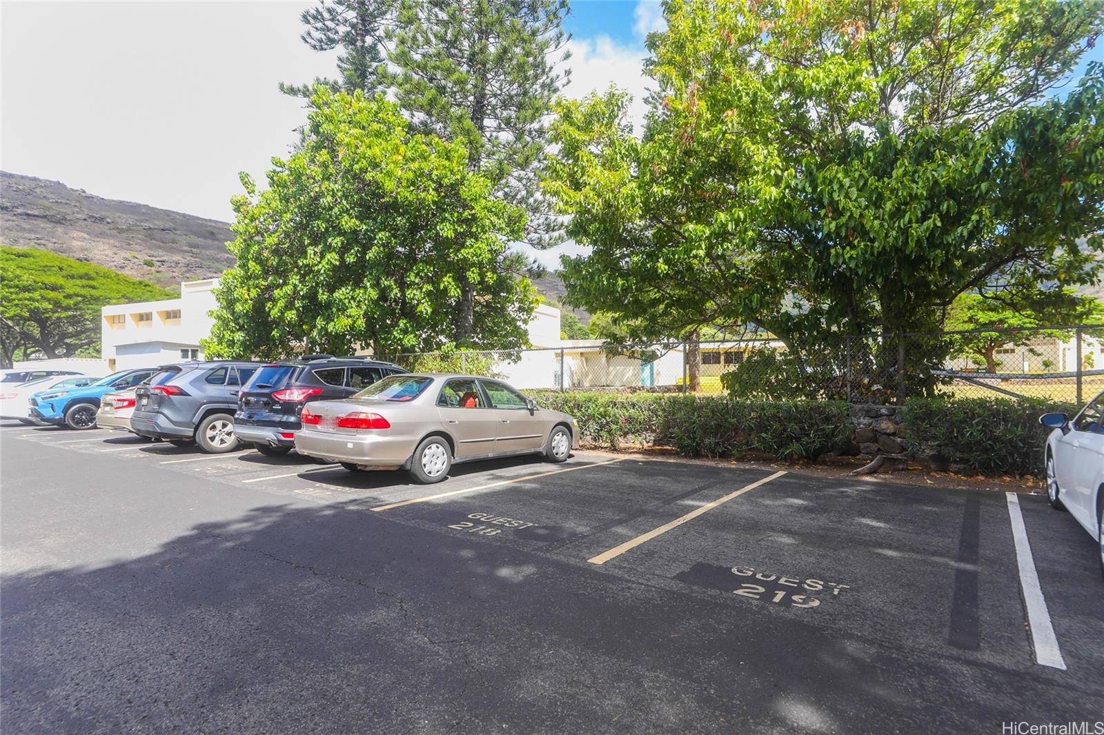 Village Green condo # 542A, Honolulu, Hawaii - photo 22 of 25