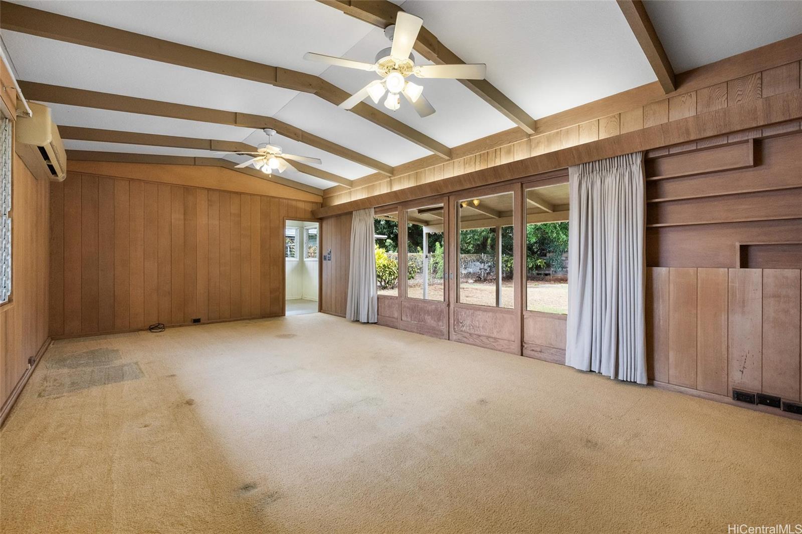 5558  Pia Street Niu Valley, Diamond Head home - photo 2 of 25