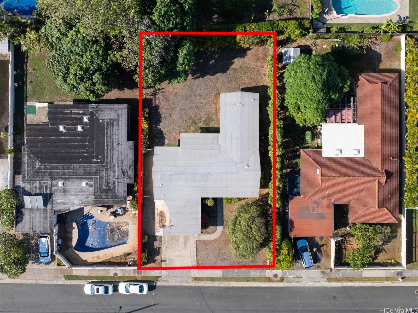 5558  Pia Street Niu Valley, Diamond Head home - photo 21 of 25