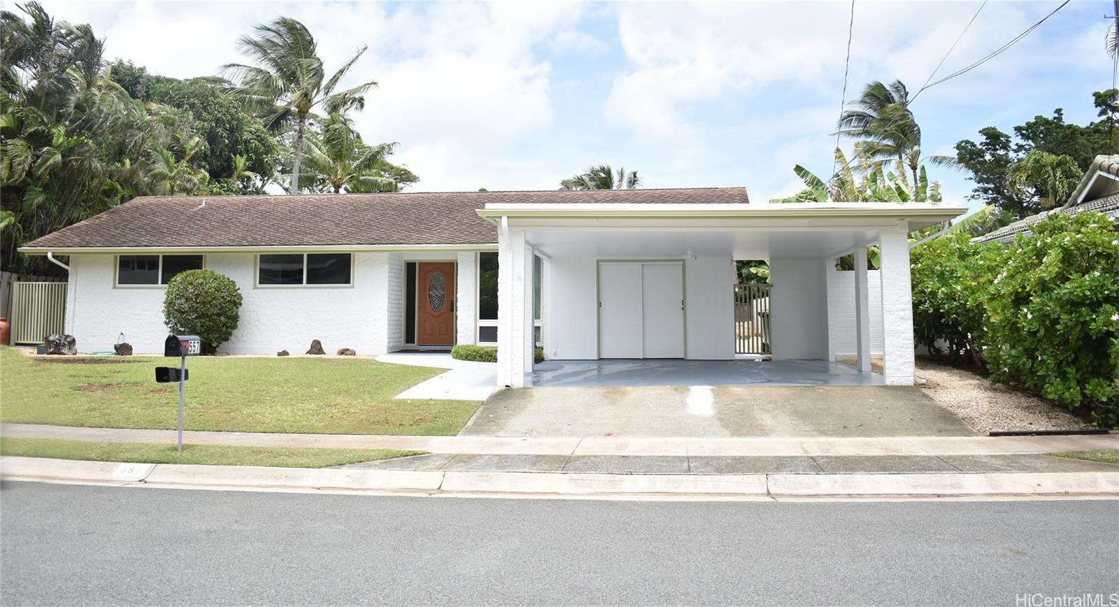 557 Auwina Street , Kailua, Hi 96734 Enchanted Lake