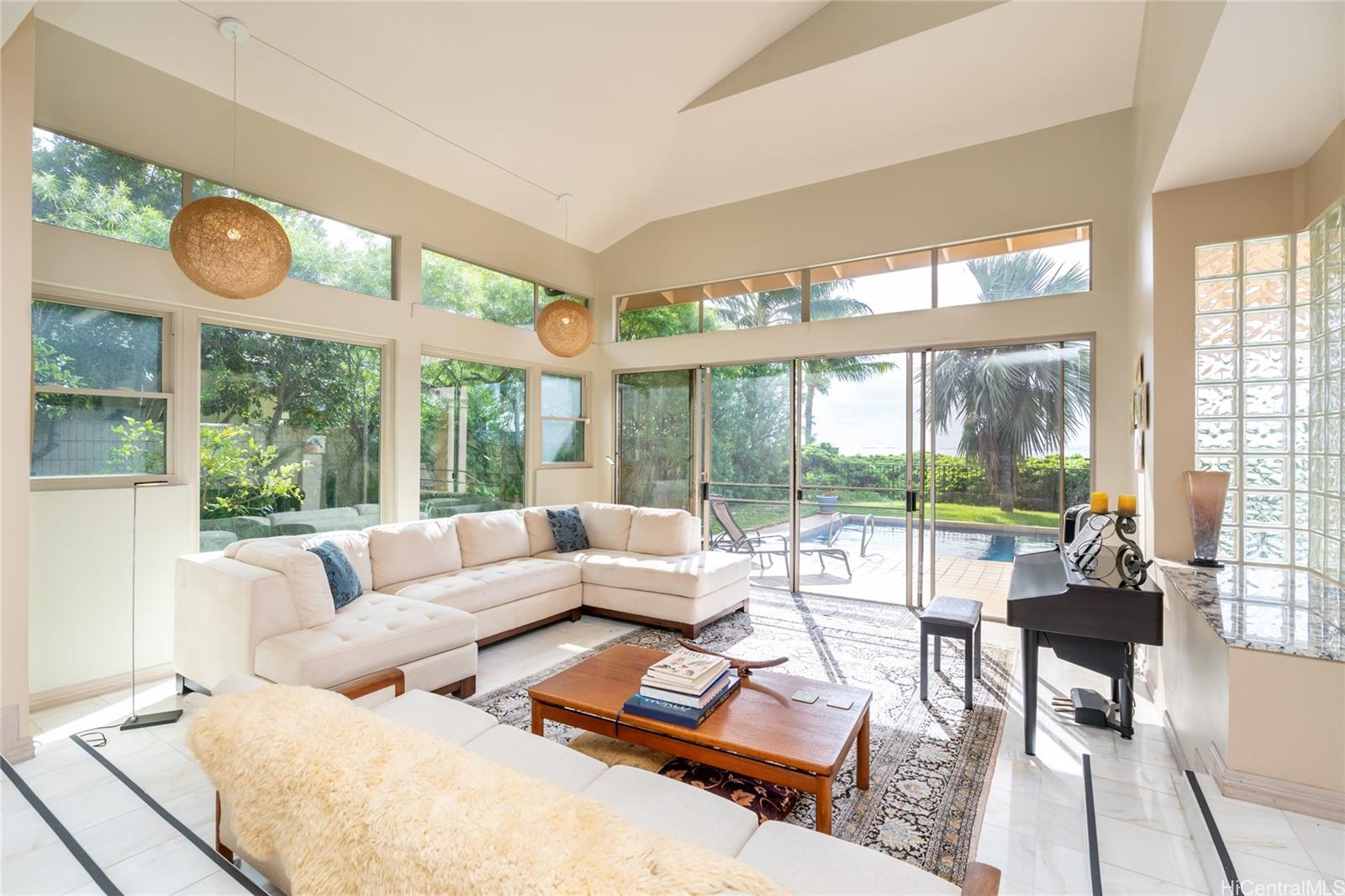 5577 Kalanianaole Hwy Honolulu - Rental - photo 7 of 24