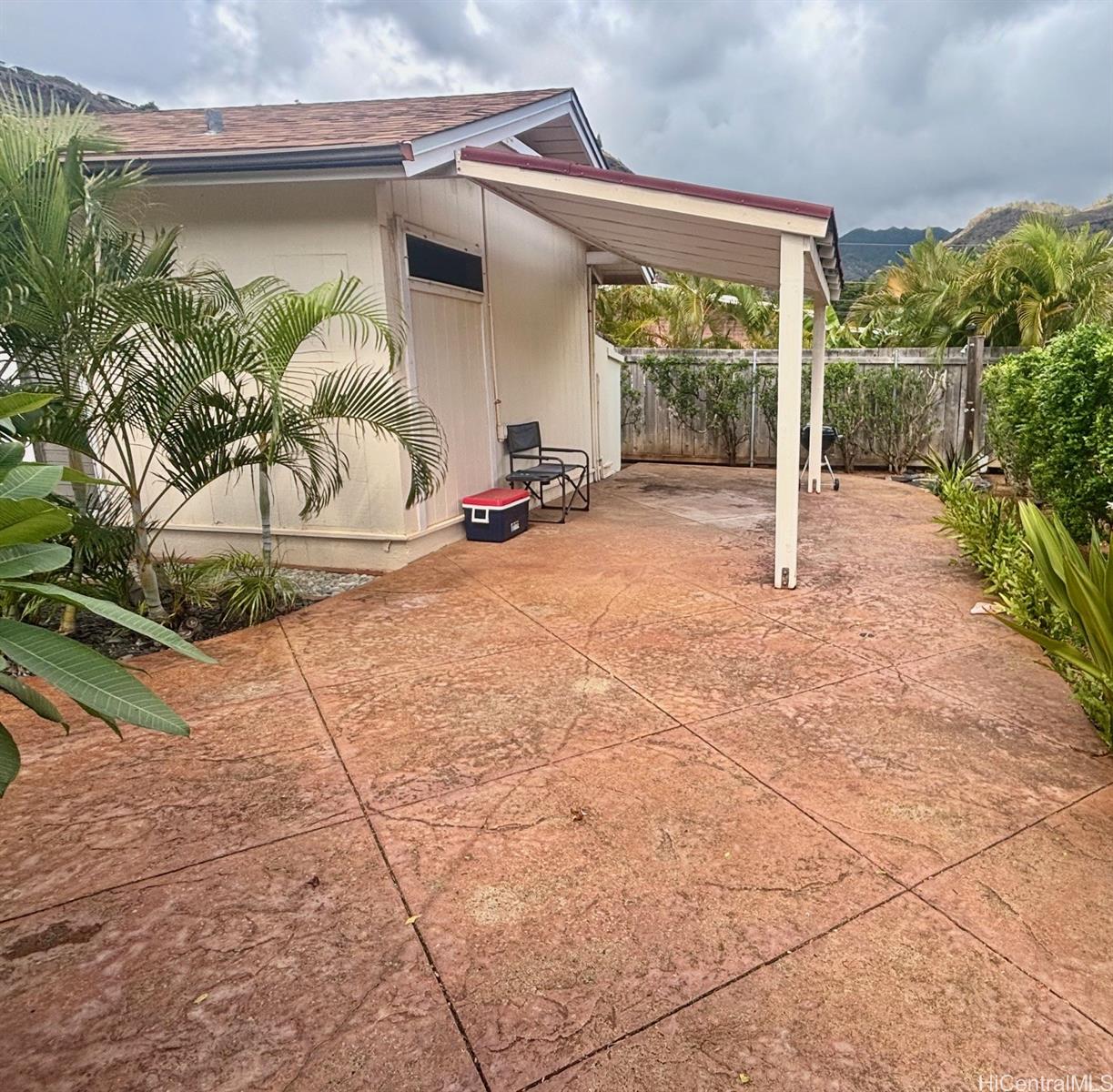 5578 Pia St Honolulu - Rental - photo 14 of 25