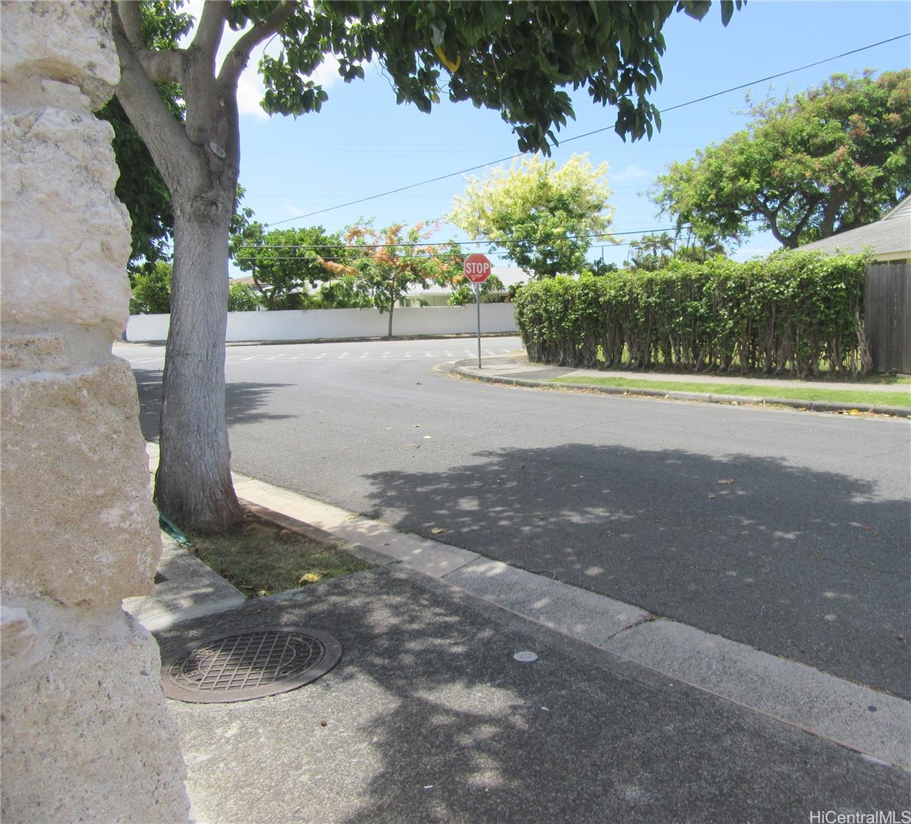 5578 Pia St Honolulu - Rental - photo 24 of 25