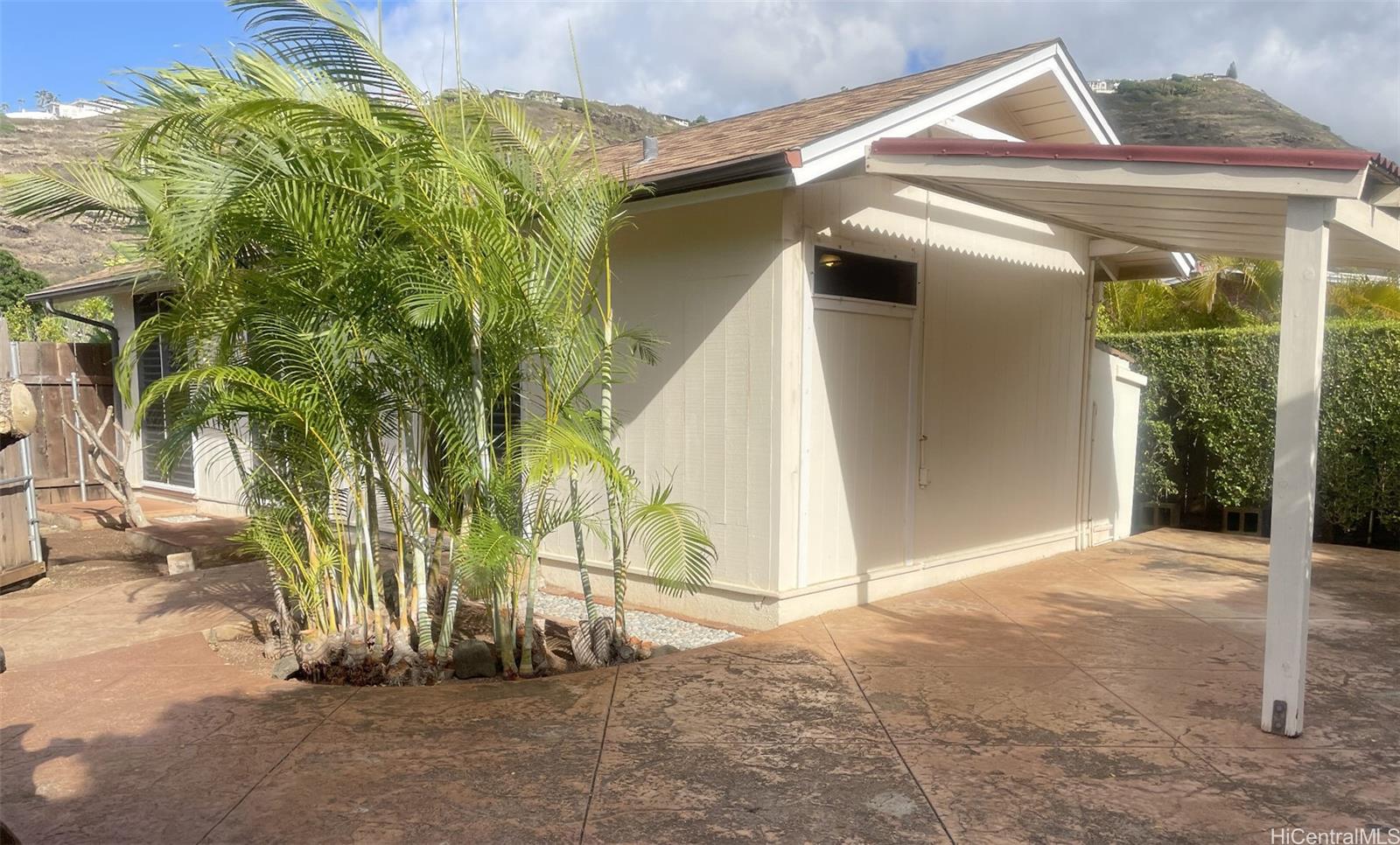 5578 Pia St Honolulu - Rental - photo 9 of 25