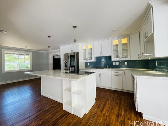 5596 Kalanianaole Hwy Honolulu - Rental - photo 3 of 11