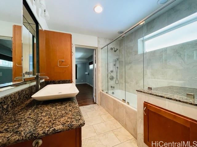 5596 Kalanianaole Hwy Honolulu - Rental - photo 4 of 11