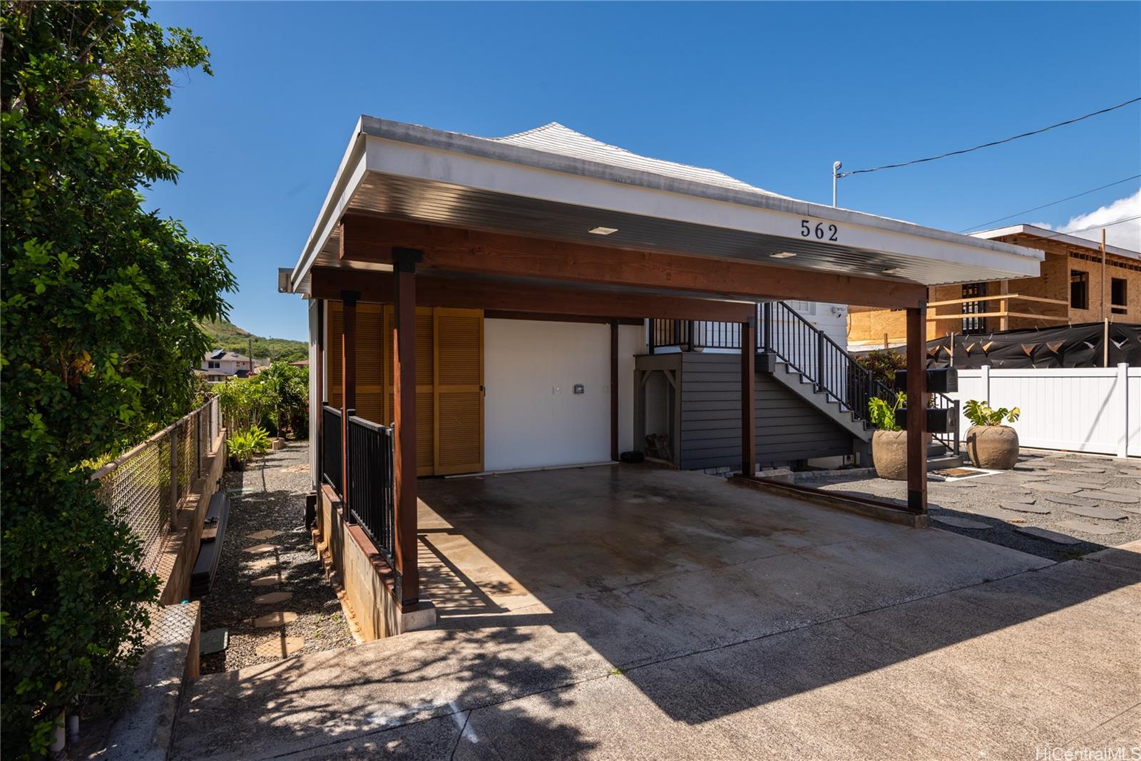 562 Hunalewa St Honolulu - Rental - photo 10 of 12