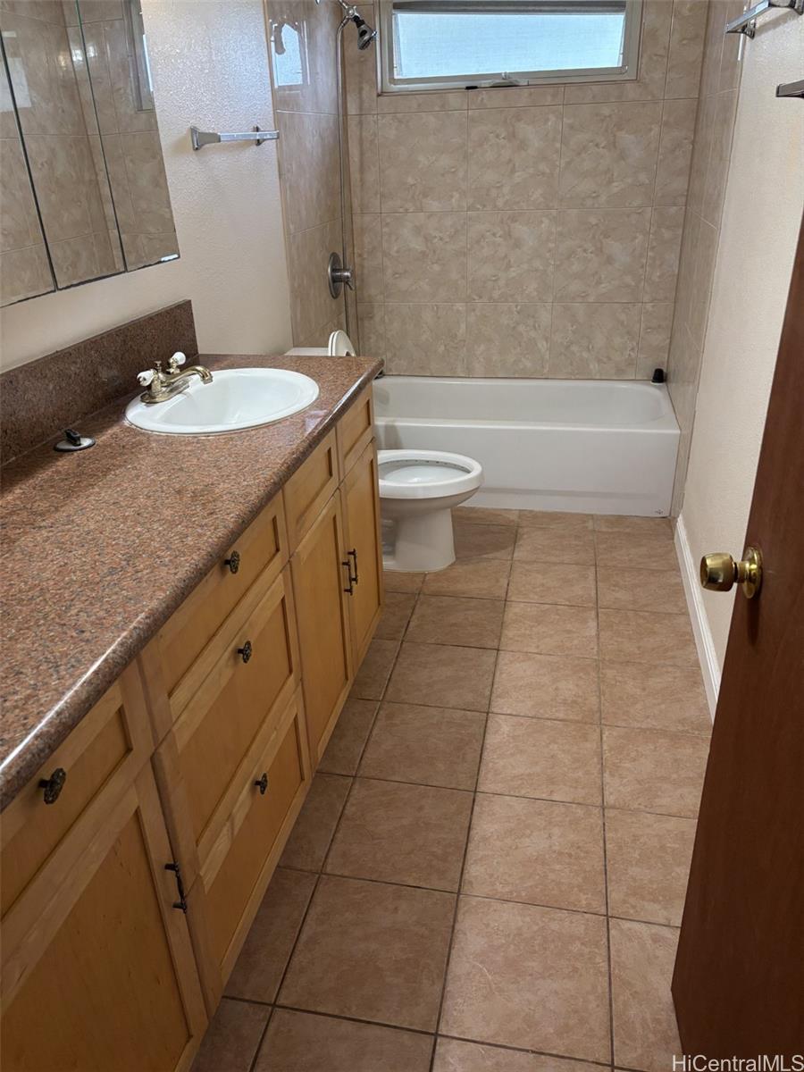 5622 Kanau Street Honolulu - Rental - photo 10 of 12