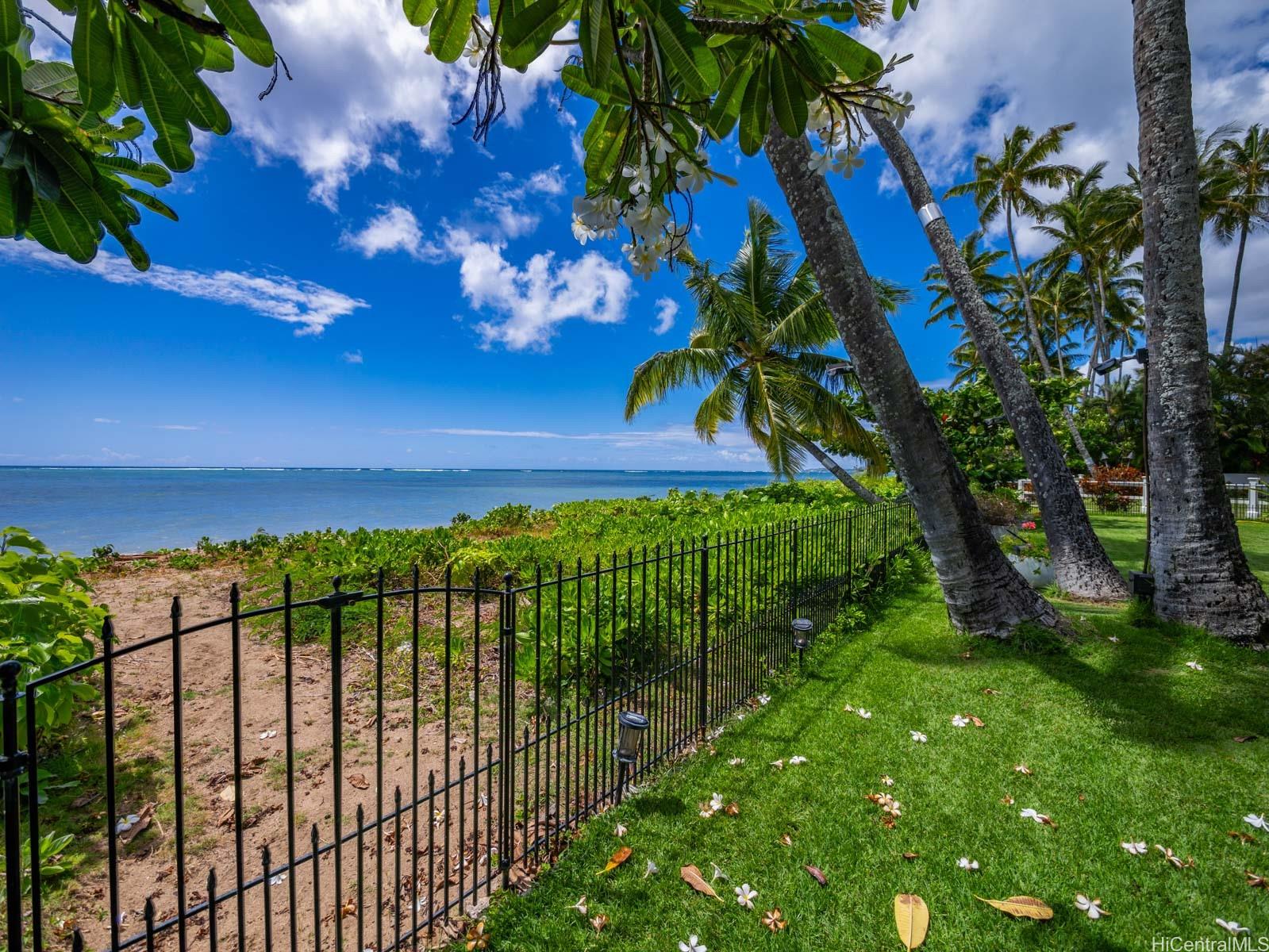 5641  Kalanianaole Hwy Niu Beach, Diamond Head home - photo 24 of 25