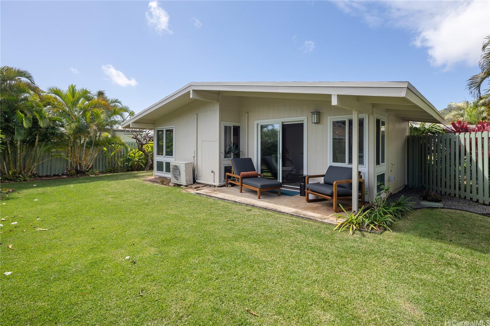 5645  Kawaikui Street Niu Valley, Diamond Head home - photo 17 of 19