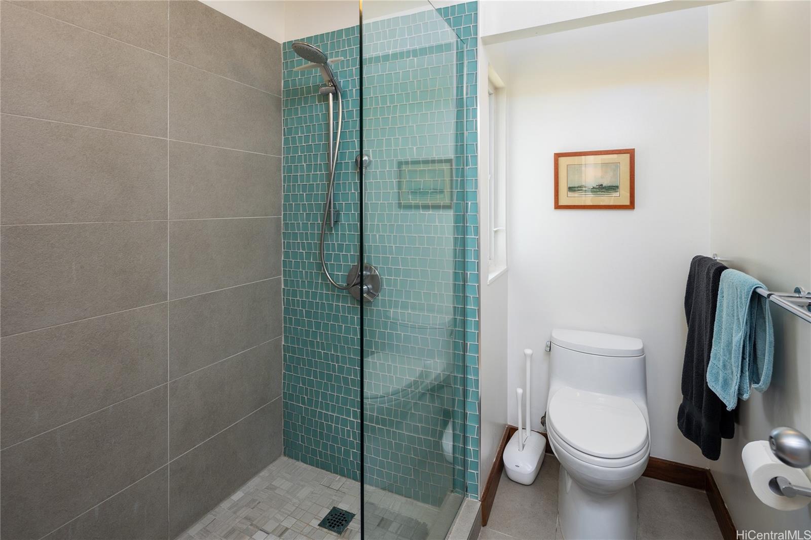 5645  Kawaikui Street Niu Valley, Diamond Head home - photo 8 of 19