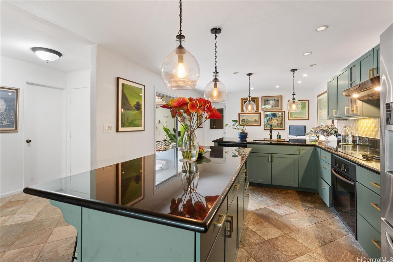 Kukilakila condo # C, Kailua, Hawaii - photo 17 of 24