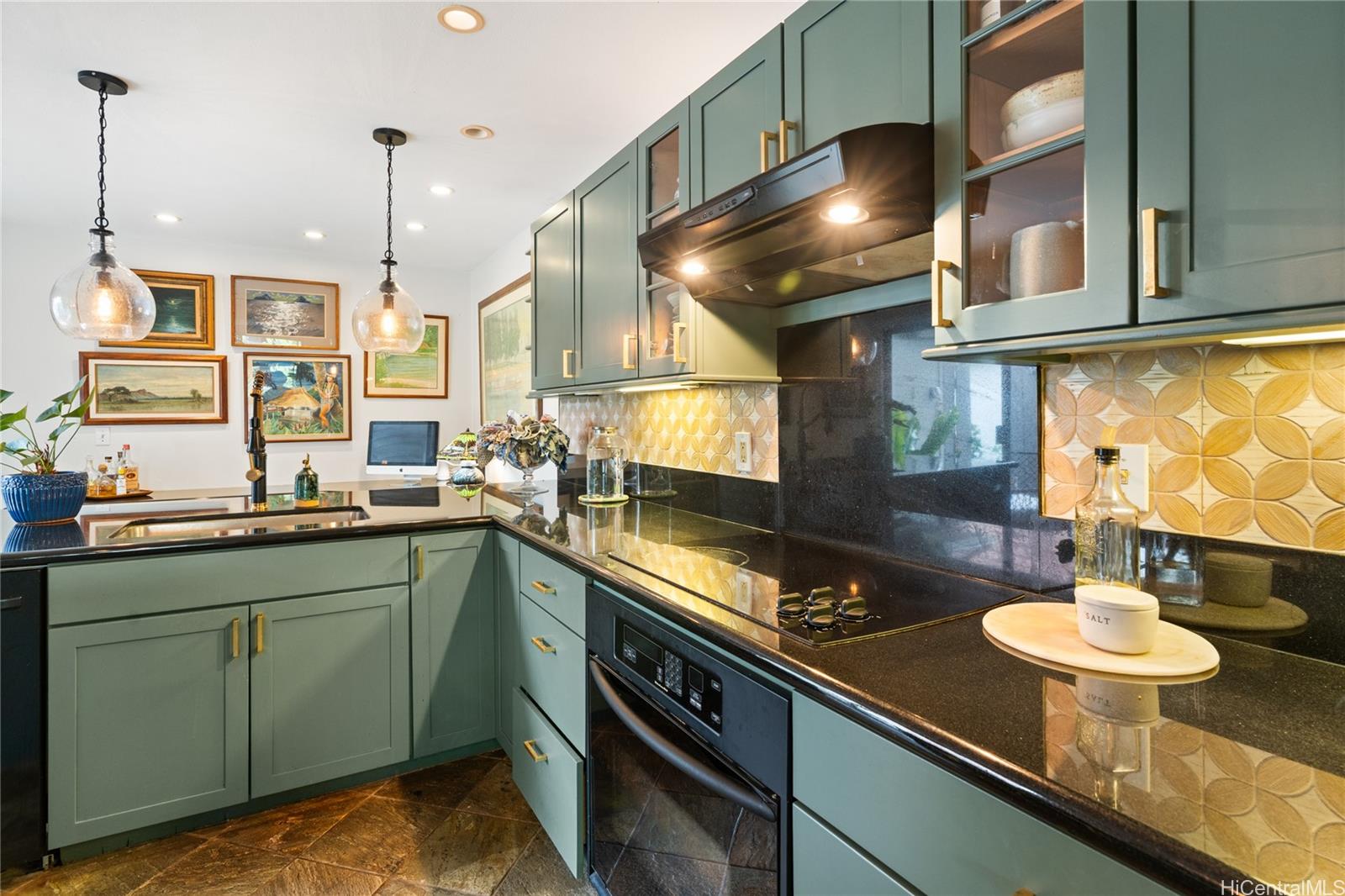 Kukilakila condo # C, Kailua, Hawaii - photo 18 of 24