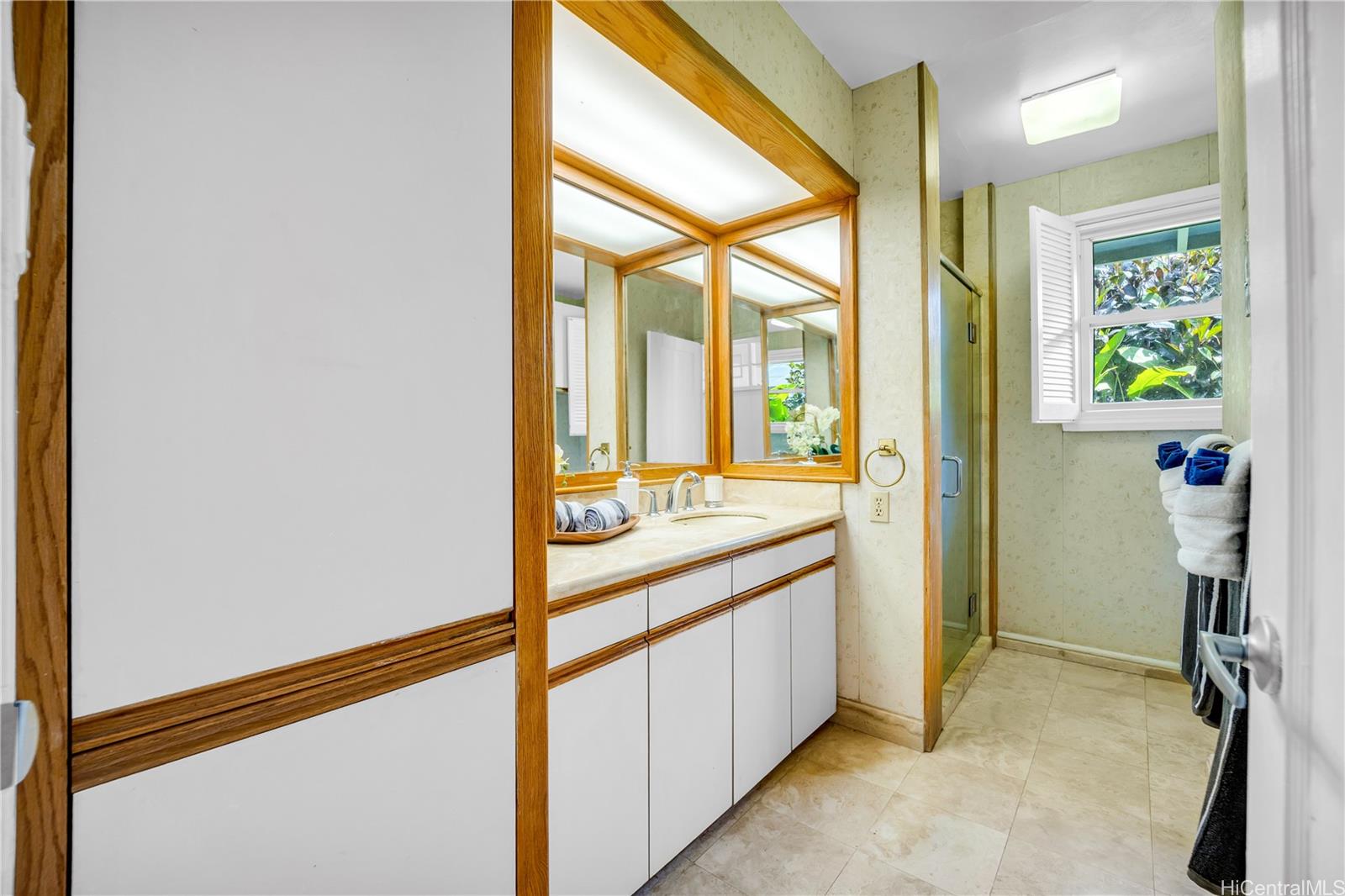 5701 Haleola Street Honolulu - Rental - photo 15 of 24