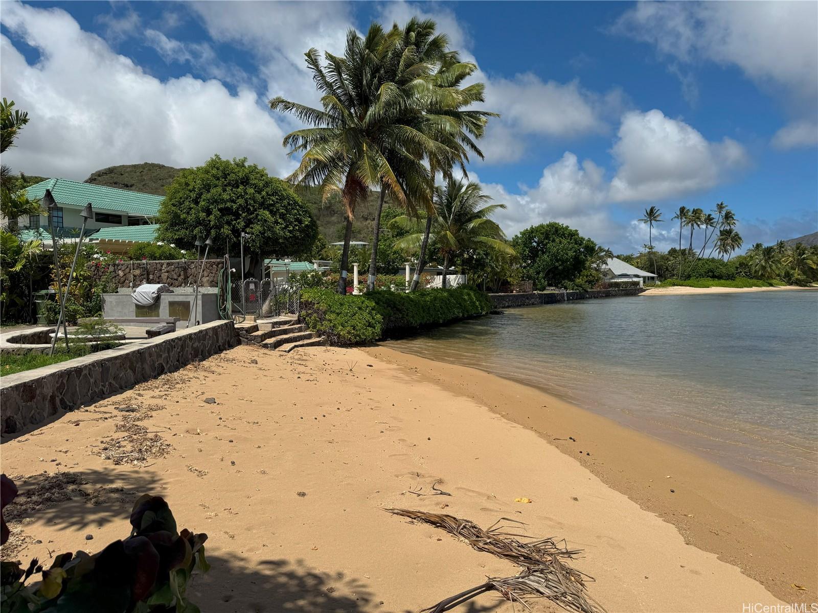 5789  Kalanianaole Hwy Niu Beach, Diamond Head home - photo 24 of 25