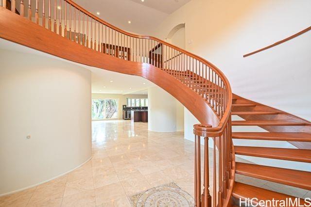 5789  Kalanianaole Hwy Niu Beach, Diamond Head home - photo 5 of 25