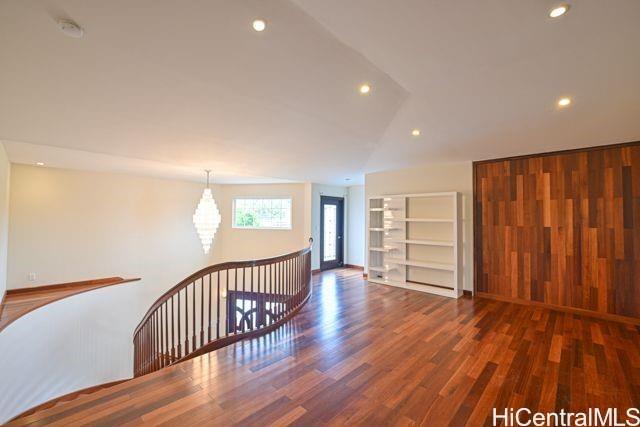 5789  Kalanianaole Hwy Niu Beach, Diamond Head home - photo 6 of 25