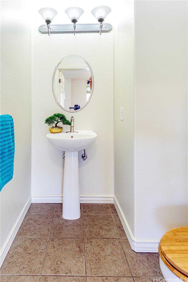 580 Lunalilo Home Road townhouse # B3403, Honolulu, Hawaii - photo 17 of 22