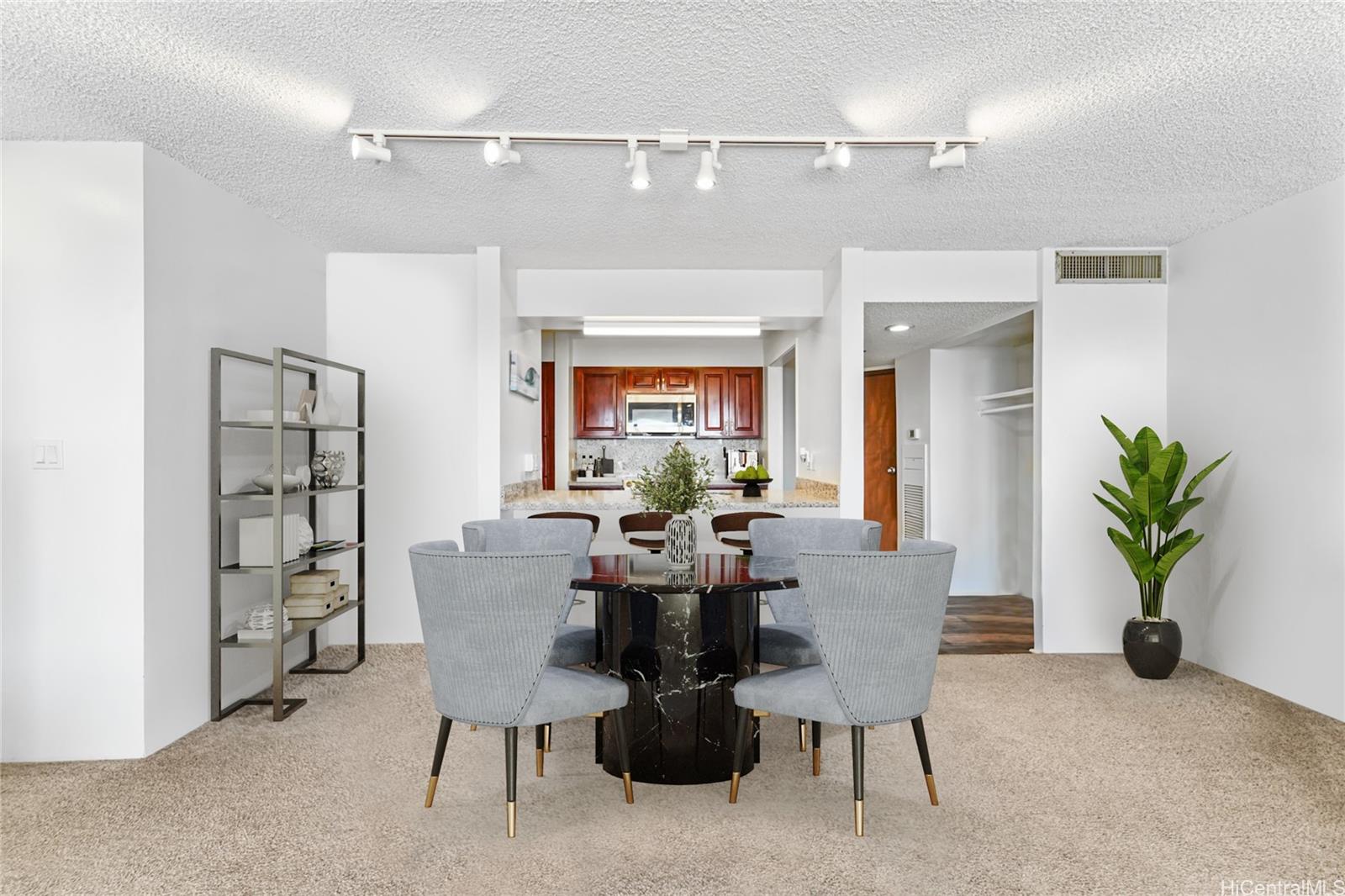 Royal Iolani condo # 2006, Honolulu, Hawaii - photo 7 of 20