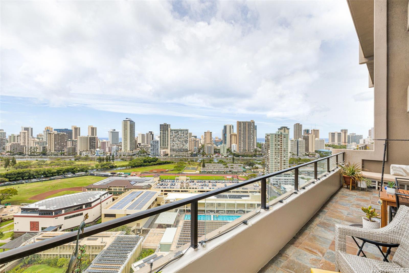 Royal Iolani condo # 2402, Honolulu, Hawaii - photo 12 of 25