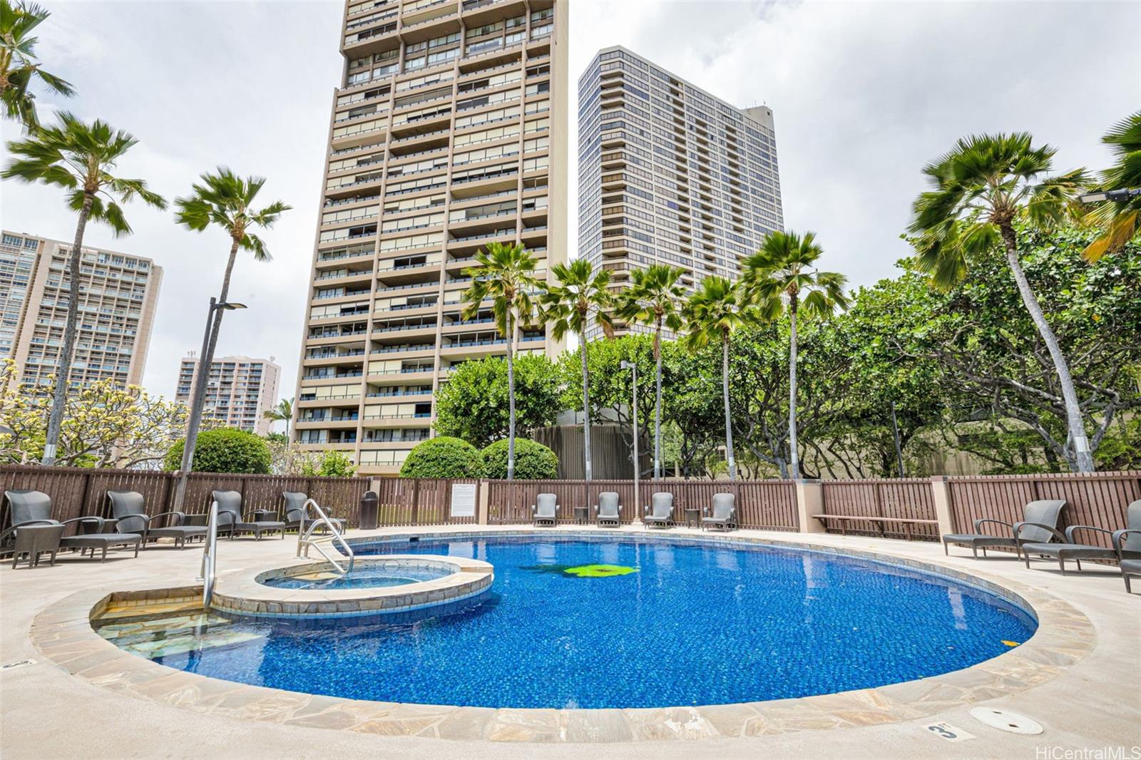 Royal Iolani condo # 2402, Honolulu, Hawaii - photo 23 of 25